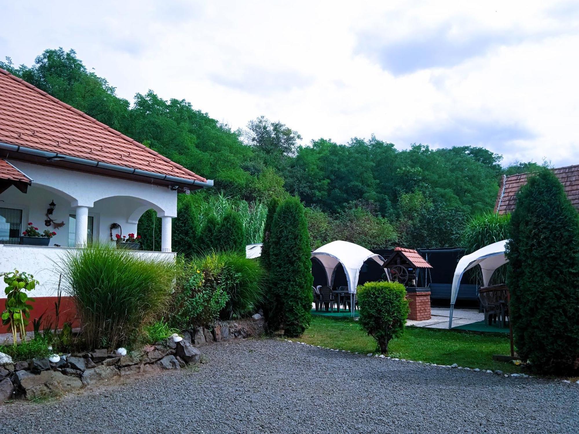 Ferienwohnung Harmony Vendeghaz Egerszalók Exterior foto