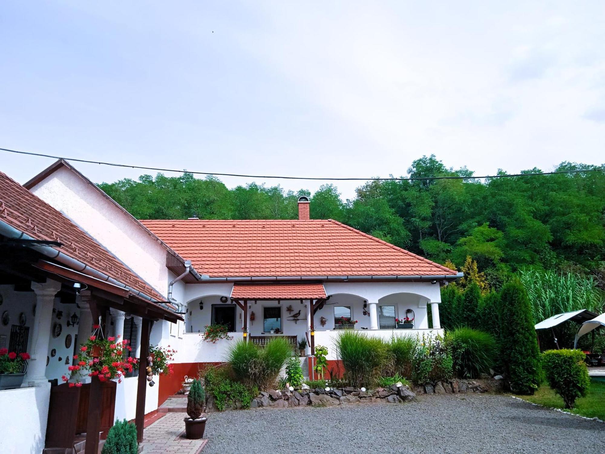 Ferienwohnung Harmony Vendeghaz Egerszalók Exterior foto