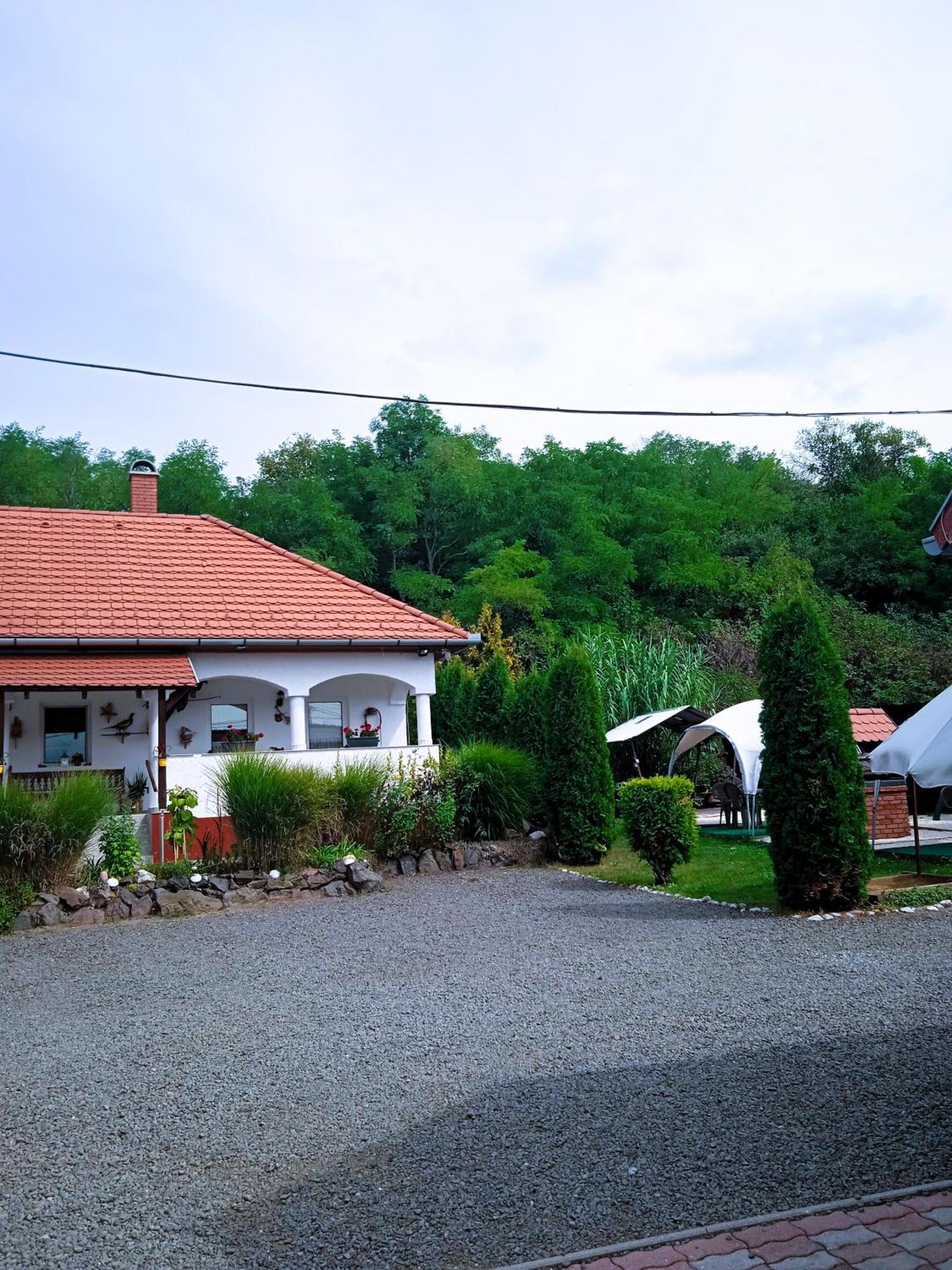 Ferienwohnung Harmony Vendeghaz Egerszalók Exterior foto