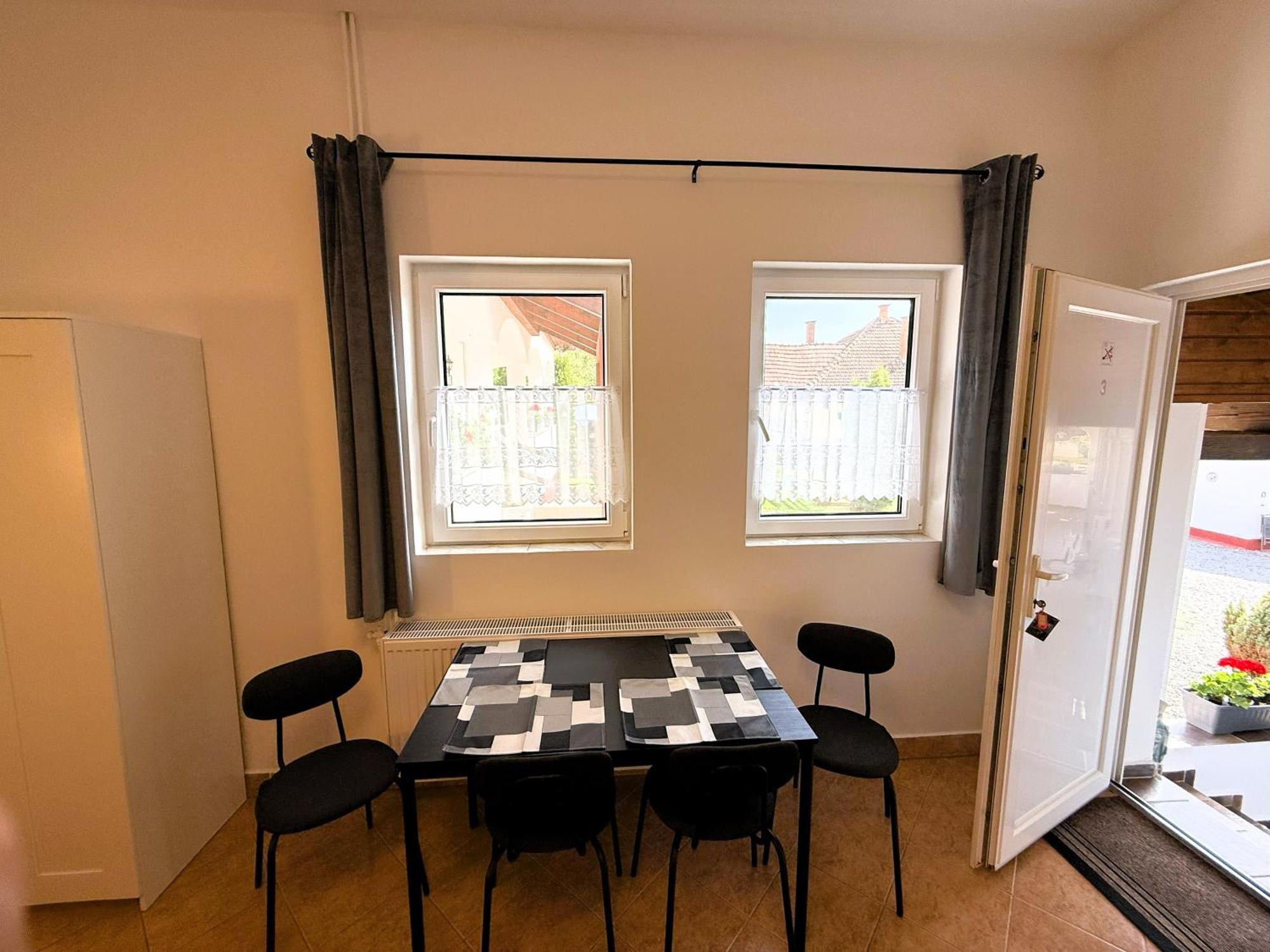 Ferienwohnung Harmony Vendeghaz Egerszalók Exterior foto